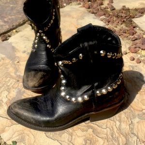 $368 Ash killer distressed black leather studded cowboy ankle boots 35 5